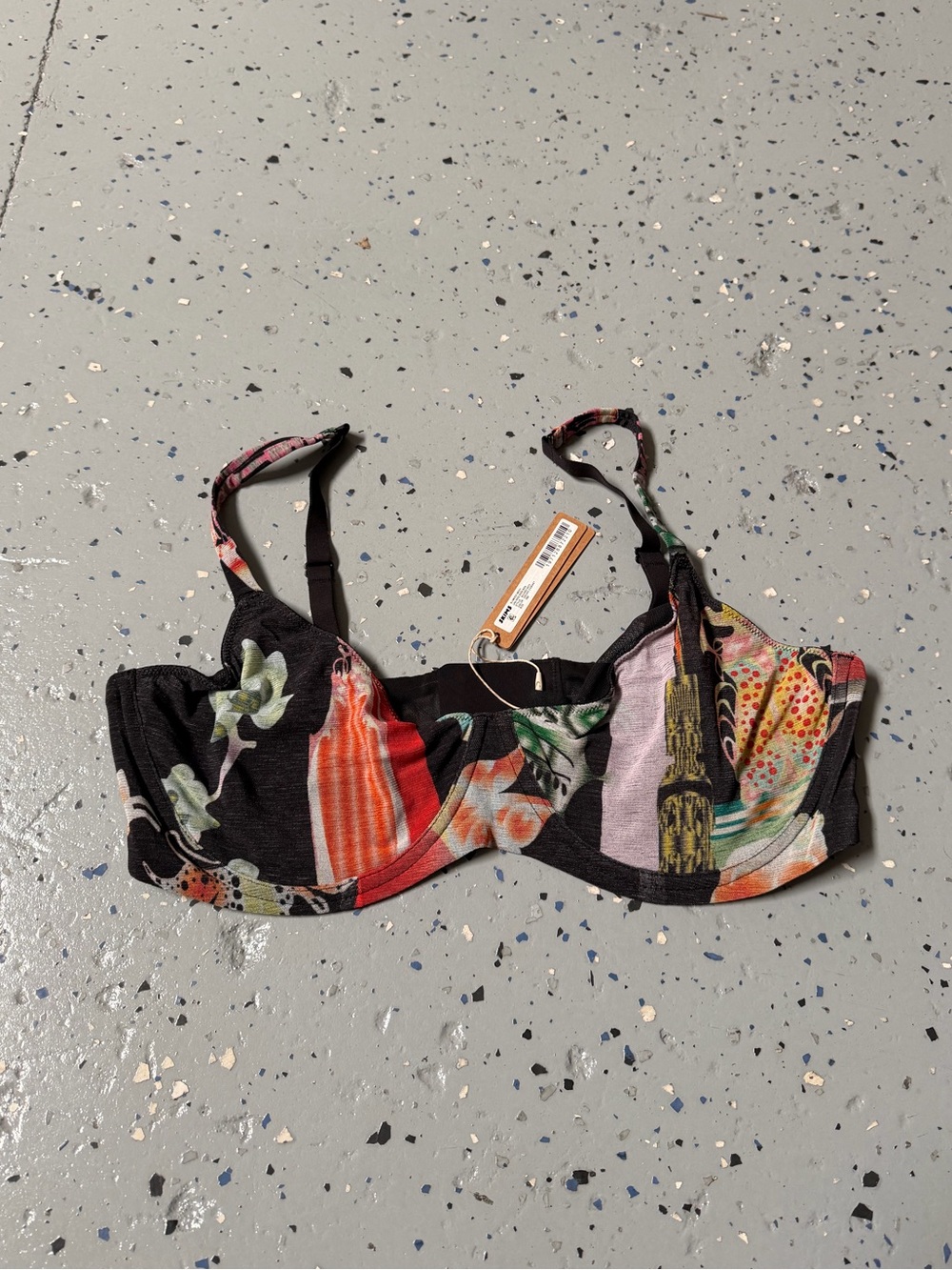 SKIMS NWT SUMMER MESH UNLINED DEMI BRA